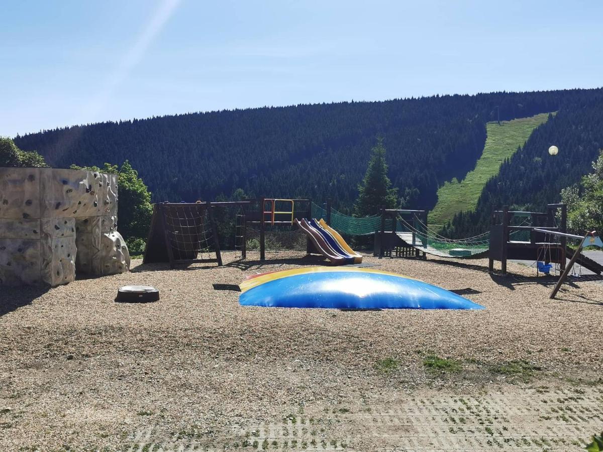 Hotel Cervenohorske Sedlo Loučná nad Desnou Екстериор снимка